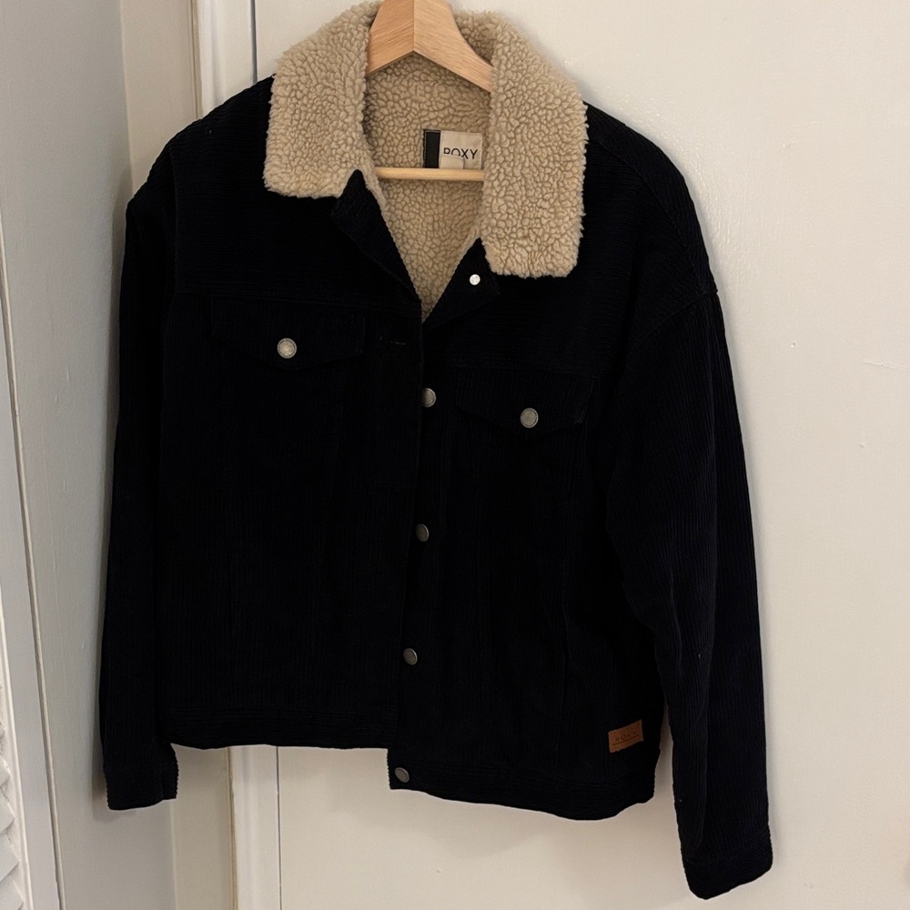 Roxy Black Corduroy Jacket with Sherpa lining